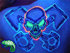 blacklightskull.jpg